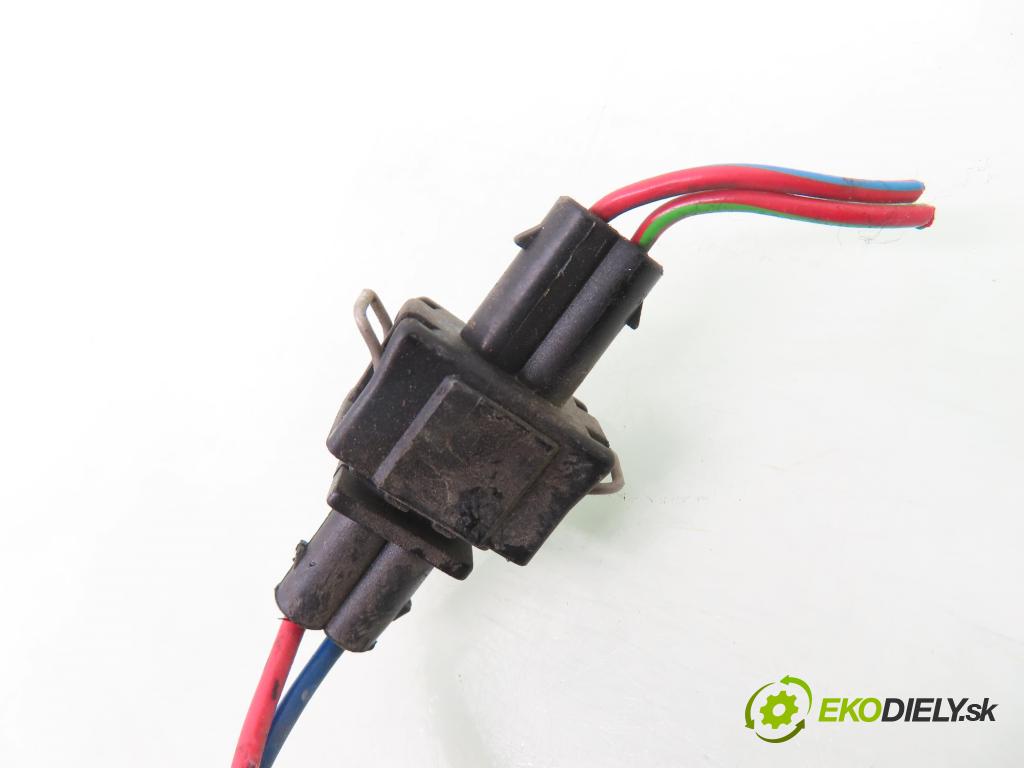 SEAT CORDOBA (6K2) SEDAN 1999 44,00 1.4 - AKK 1390,00 mechanismus oken