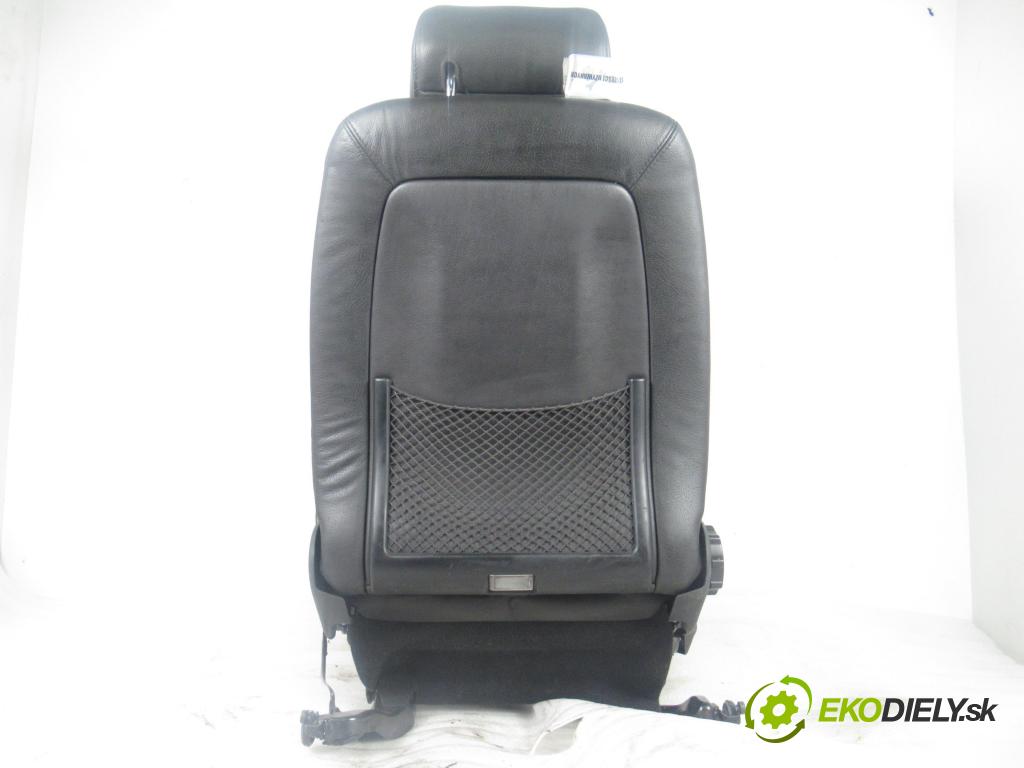 AUDI A6 Avant (4B5, C5) KOMBI 2004 120,00 2.5 TDI V6 163 - BDG 2496,00 Sedadlo CESTUJÚCI/PP