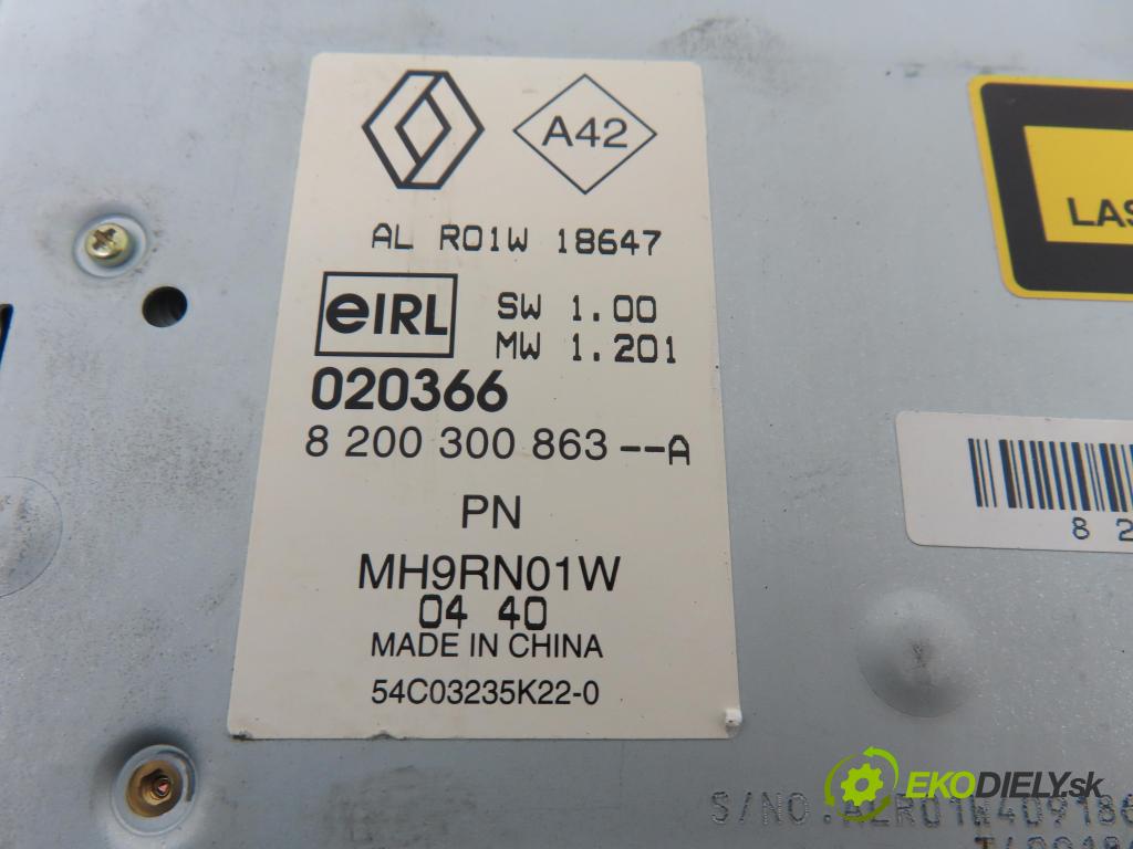 RENAULT SCENIC II (JM0/1_) MINIVAN 2003 83,00 1.6 (JM0C, JM0J, JM1B) - K4M 782 1598,00 RADIO 8200300863A