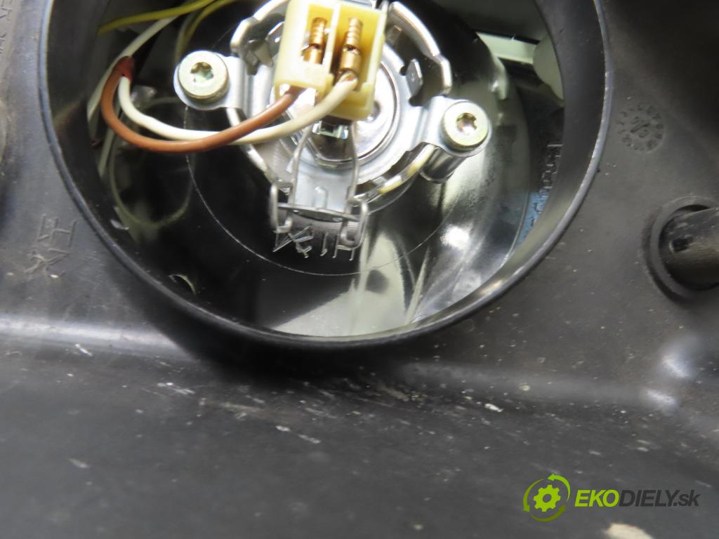 RENAULT SCENIC II (JM0/1_) MINIVAN 2003 83,00 1.6 (JM0C, JM0J, JM1B) - K4M 782 1598,00 světlo LP