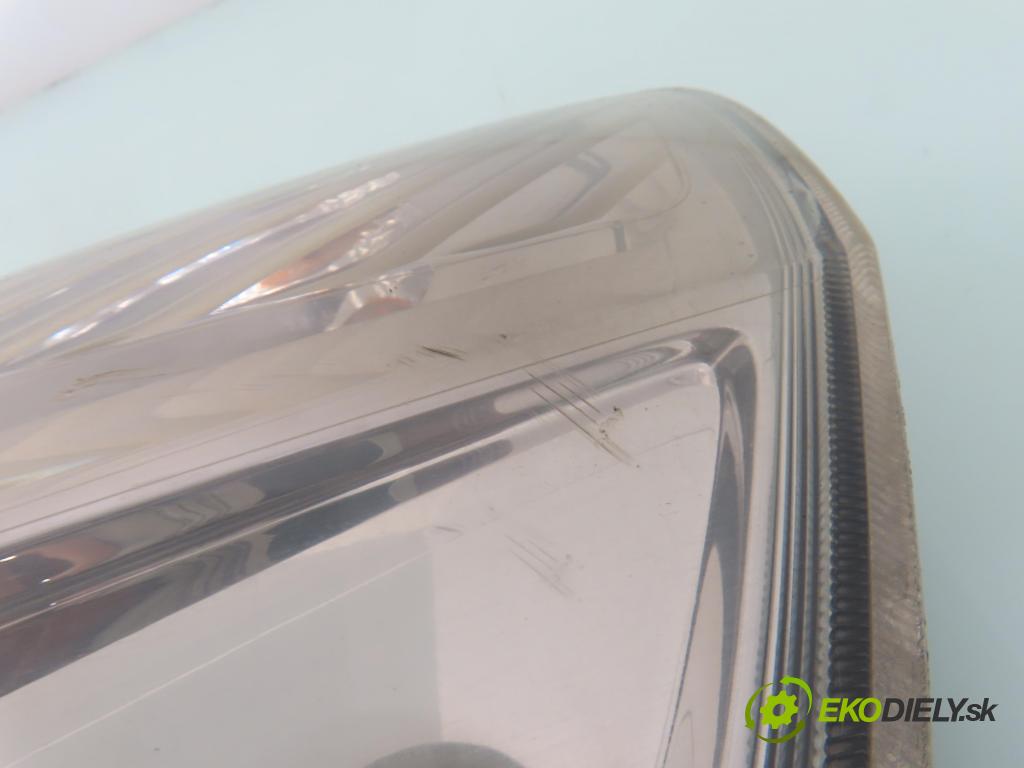 RENAULT SCENIC II (JM0/1_) MINIVAN 2003 83,00 1.6 (JM0C, JM0J, JM1B) - K4M 782 1598,00 světlo LP