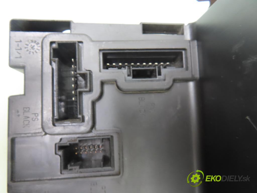 FIAT PANDA (169_) VAN 2012 51,00 1.2 LPG - 169 A4.000 1242,00 MODUL BSI 51740048 ; S118578010C