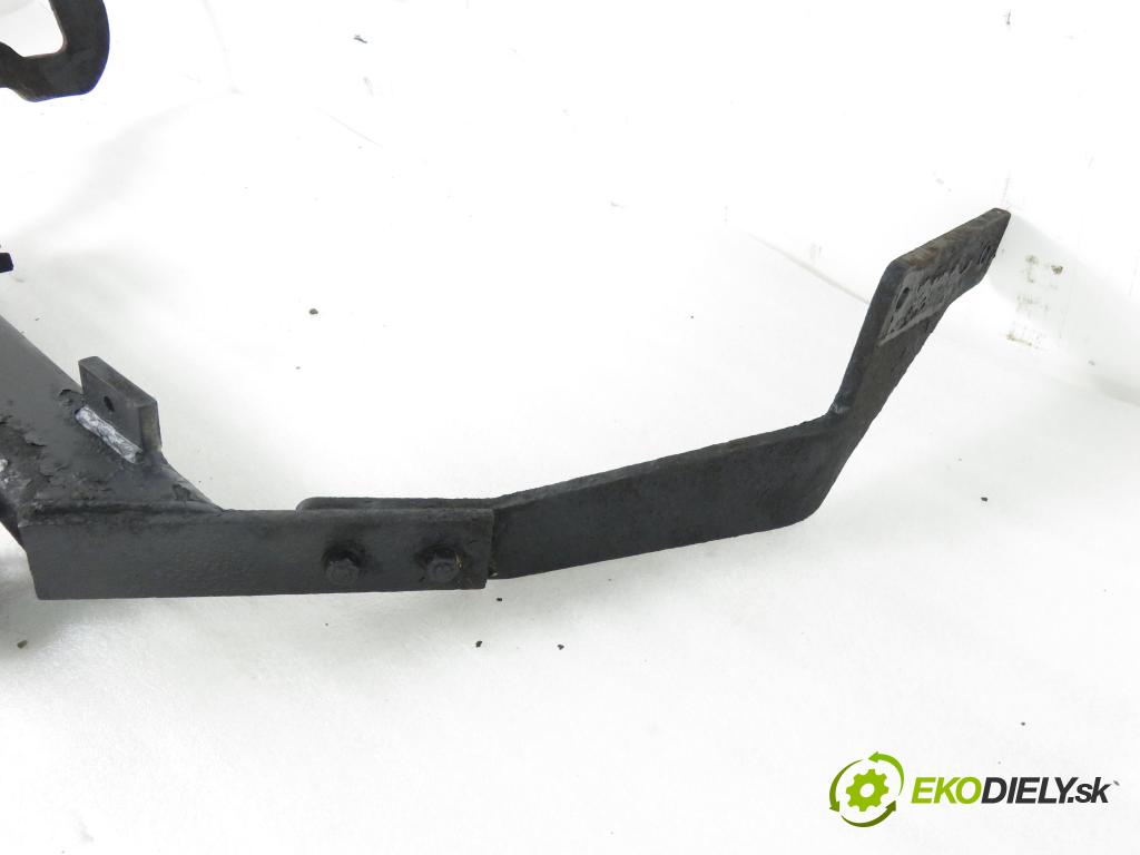 CITROEN XSARA PICASSO (N68) MINIVAN 2005 80,00 1.6 HDi - 9HZ (DV6TED4) 1560,00 Hák