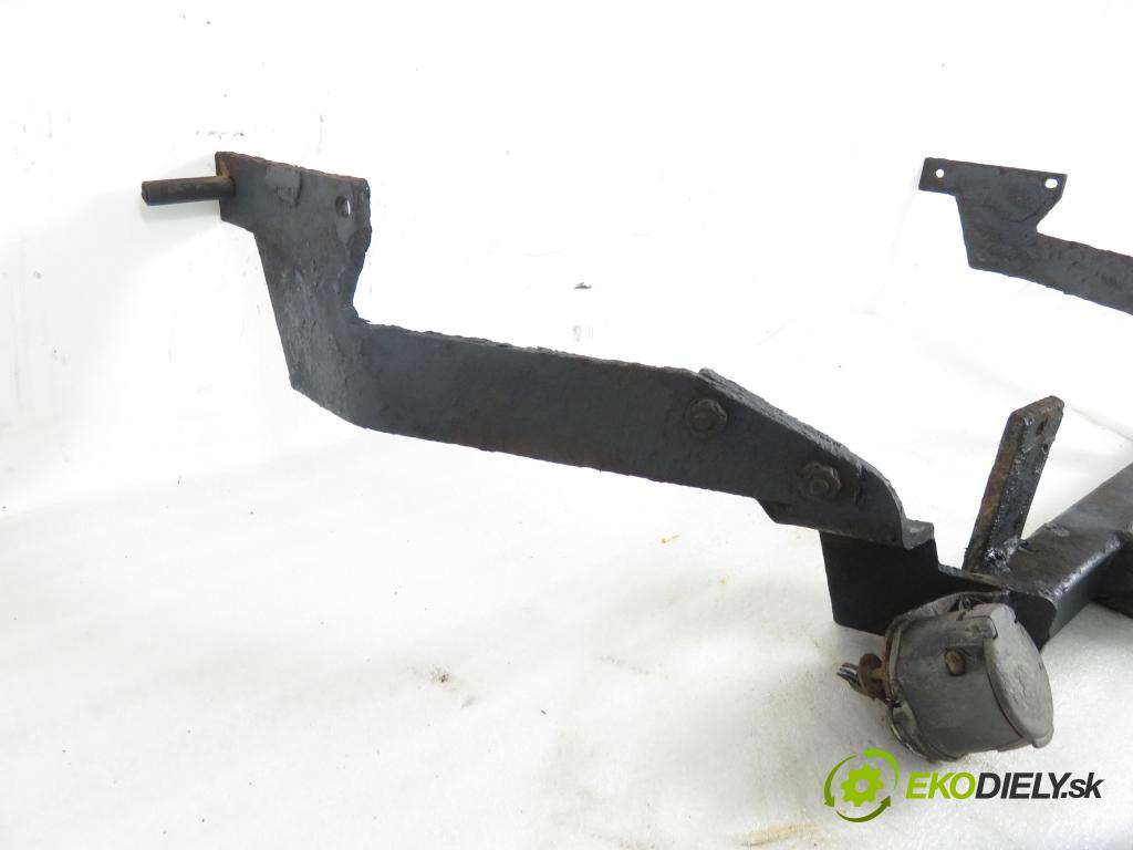 CITROEN BERLINGO FIRST Skrzynia (M_) FURGON 2005 66,00 2.0 HDI 90 - RHY (DW10TD) 1997,00 Hák