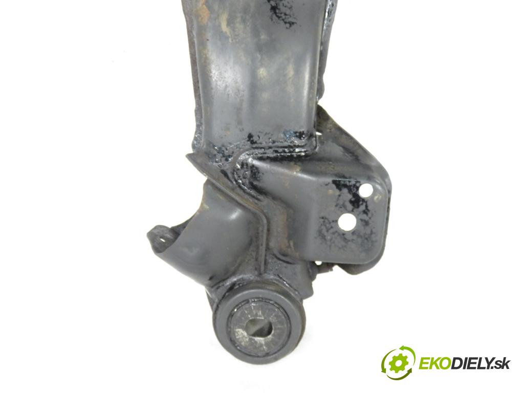 VW PASSAT B5 (3B2) SEDAN 2000 81,00 1.9 TDI - AVG 1896,00 PŘEDNÍ: