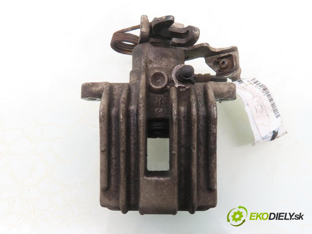 VW PASSAT B5 (3B2) SEDAN 1998 81,00 1.9 TDI - AVG 1896,00 brzdič třmen PT