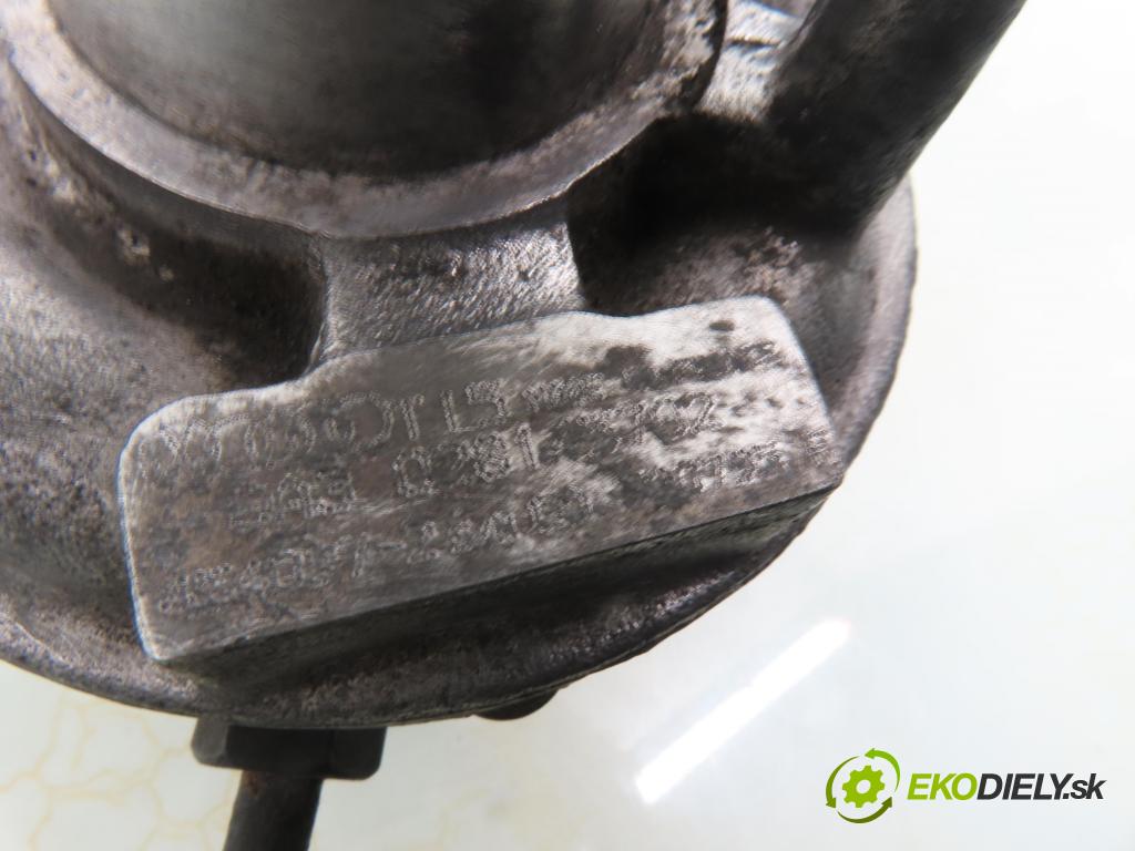 VW PASSAT B5 (3B2) SEDAN 1999 66,00 1.9 TDI - AHH 1896,00 RYCHLONABÍJEČKA: 028145702 (Kompletní turbodmychadlo)