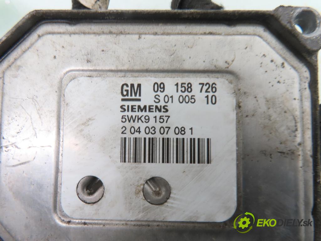 OPEL ZAFIRA A Nadwozie Wielkopojemne (MPV) (T98)  MINIVAN 2004 92,00 1.8 16V 125 - Z 18 XE 1796,00 spínačka / imobilizéra IMMO / řídící jednotka 09158726 ; 5WK9157