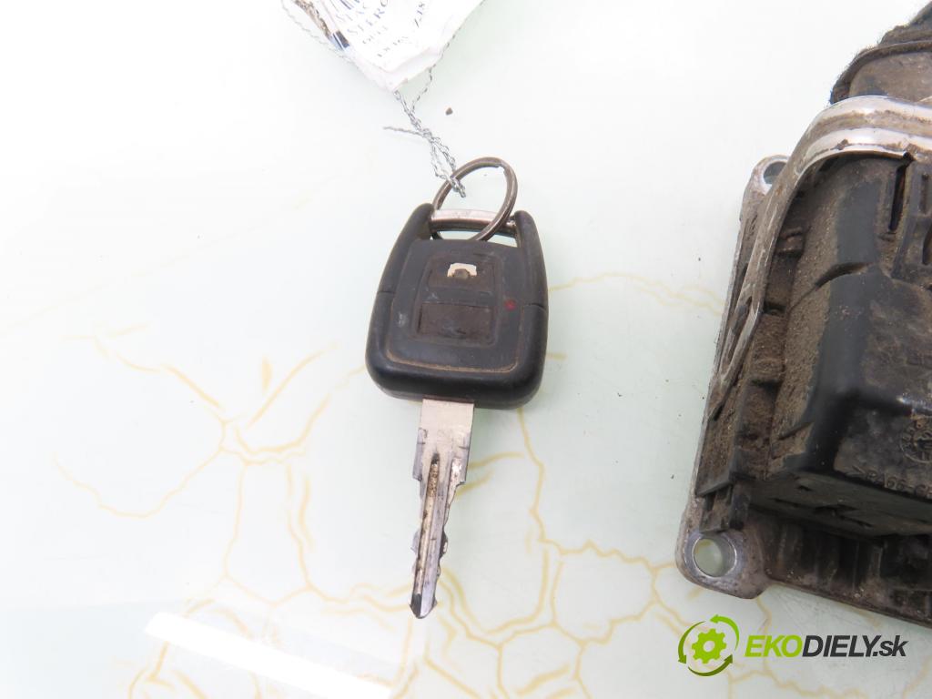 OPEL ZAFIRA A Nadwozie Wielkopojemne (MPV) (T98)  MINIVAN 2004 92,00 1.8 16V 125 - Z 18 XE 1796,00 spínačka / imobilizéra IMMO / řídící jednotka 09158726 ; 5WK9157
