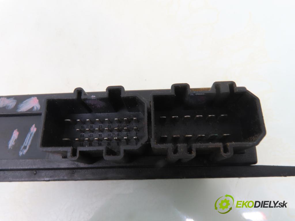 VW PASSAT B5 Variant (3B5) KOMBI 1998 81,00 1.9 TDI 110 - AFN 1896,00 MODUL komfortu 1J0959799R