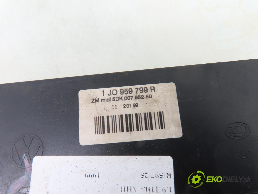 VW PASSAT B5 Variant (3B5) KOMBI 1998 81,00 1.9 TDI 110 - AFN 1896,00 MODUL komfortu 1J0959799R