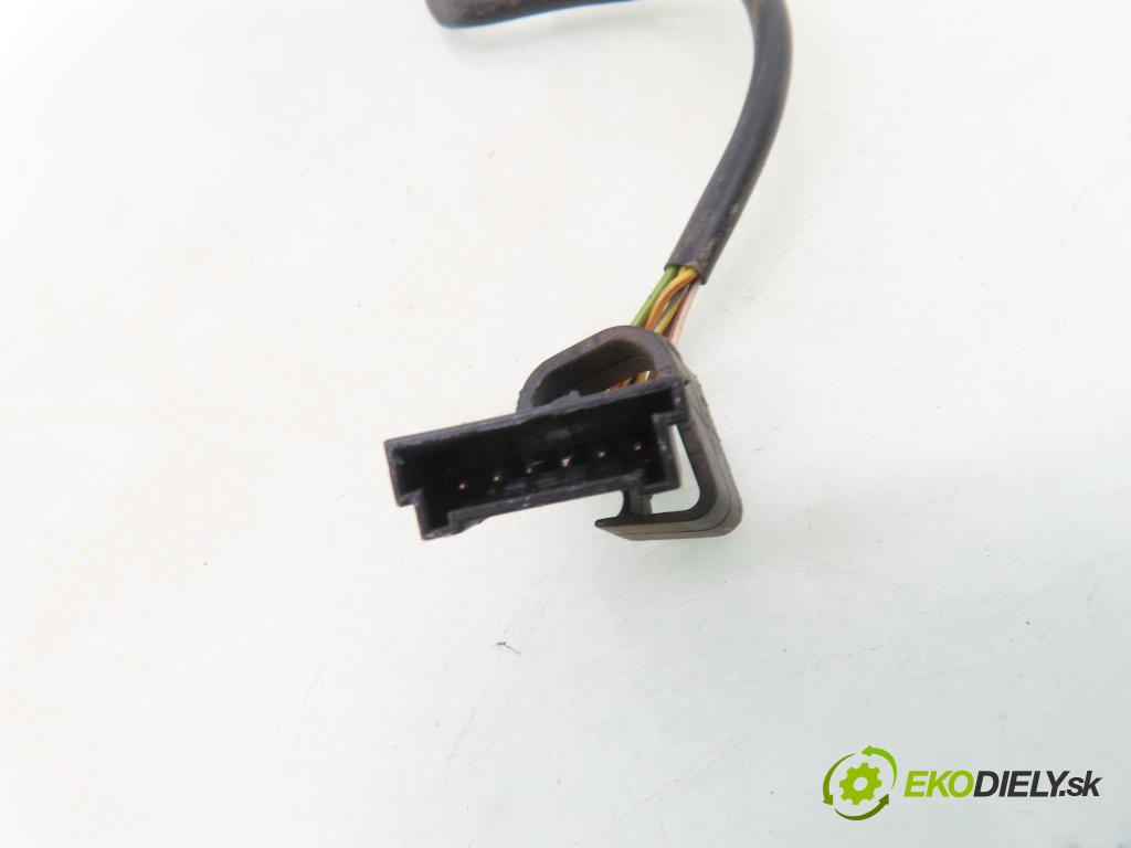 BMW 3 (E46) SEDAN 2003 85,00 316 i - N46 B18 A 1796,00 snímač KATA otáčet se: 6760232 ; 05111595