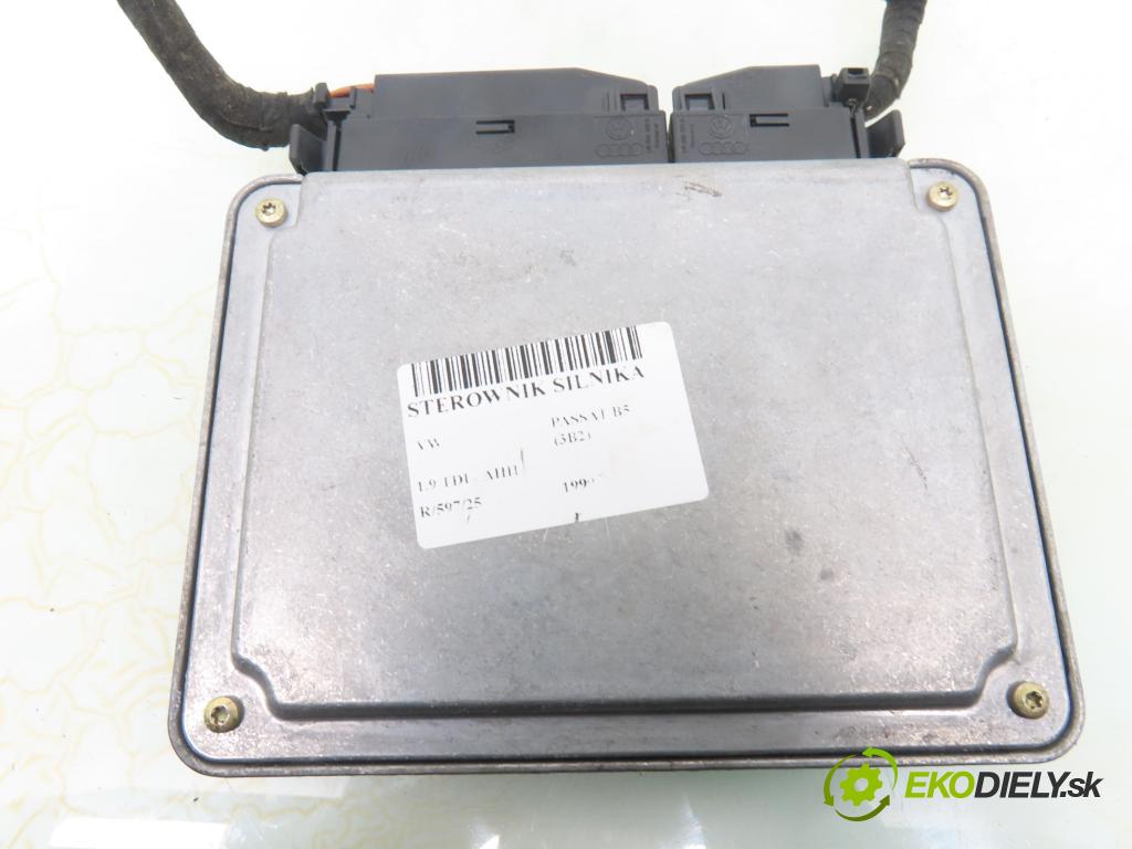 VW PASSAT B5 (3B2) SEDAN 1999 66,00 1.9 TDI - AHH 1896,00 řídící jednotka motora 038906018N ; 0281001727