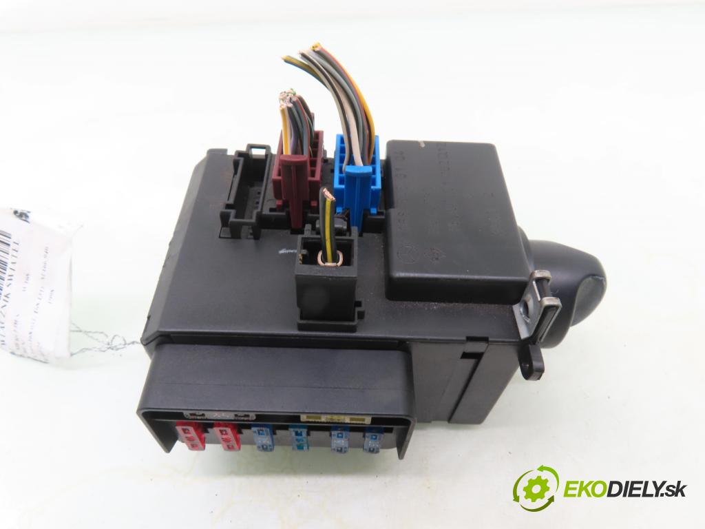 MERCEDES-BENZ KLASA A (W168) HB 1998 60,00 1.4 A 140 82 - M 166.940 1397,00 přepínač světla 1685450104