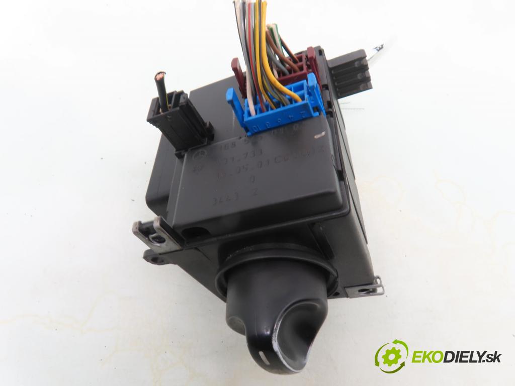 MERCEDES-BENZ KLASA A (W168) HB 1998 60,00 1.4 A 140 82 - M 166.940 1397,00 přepínač světla 1685450104