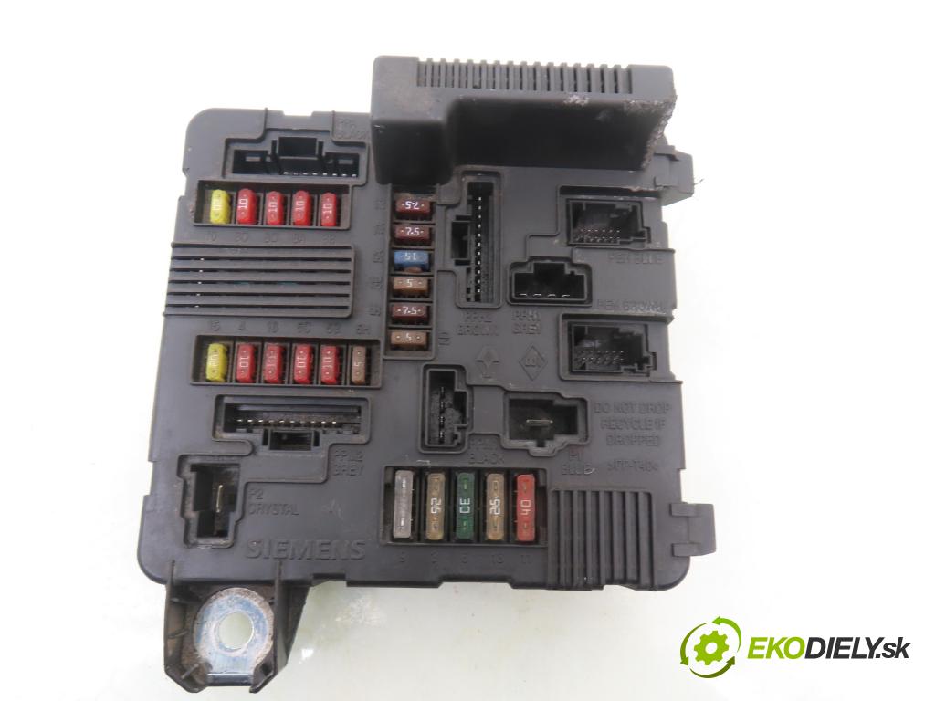 RENAULT SCENIC II (JM0/1_) MINIVAN 2003 83,00 1.6 (JM0C, JM0J, JM1B) - K4M 782 1598,00 MODUL BSI 8200306032A ; S118399200D