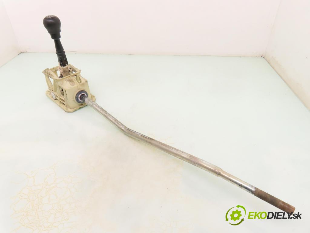 OPEL ZAFIRA A Nadwozie Wielkopojemne (MPV) (T98)  MINIVAN 2004 92,00 1.8 16V 125 - Z 18 XE 1796,00 ZVEDÁK: 90523924