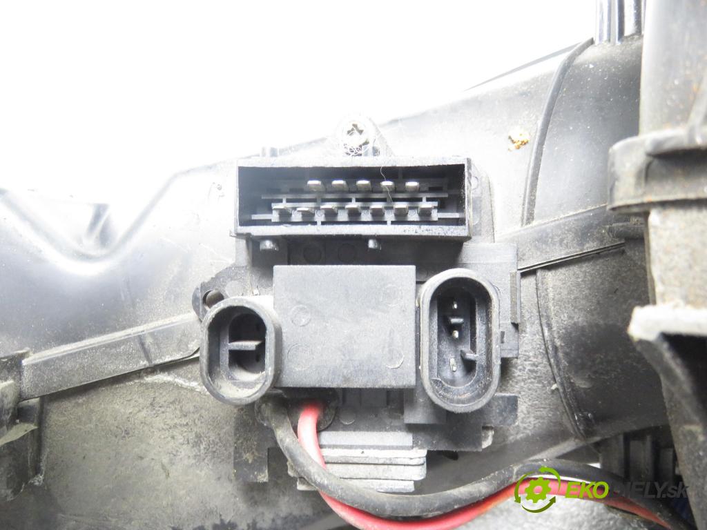 RENAULT TRAFIC II Skrzynia (FL) FURGON 2007 84,00 2.0 dCi 115 - M9R 780 1995,00 Výhrevné teleso, radiátor kúrenia vody