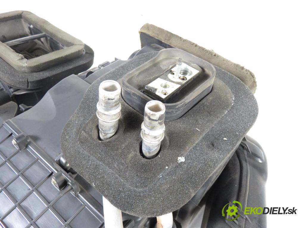 FIAT DUCATO Furgon (250_, 290_) FURGON 2007 74,00 100 Multijet 2.2 D - 4HV 2198,00 topné těleso radiátor topení vody 5F3100000 ; 5E1620200