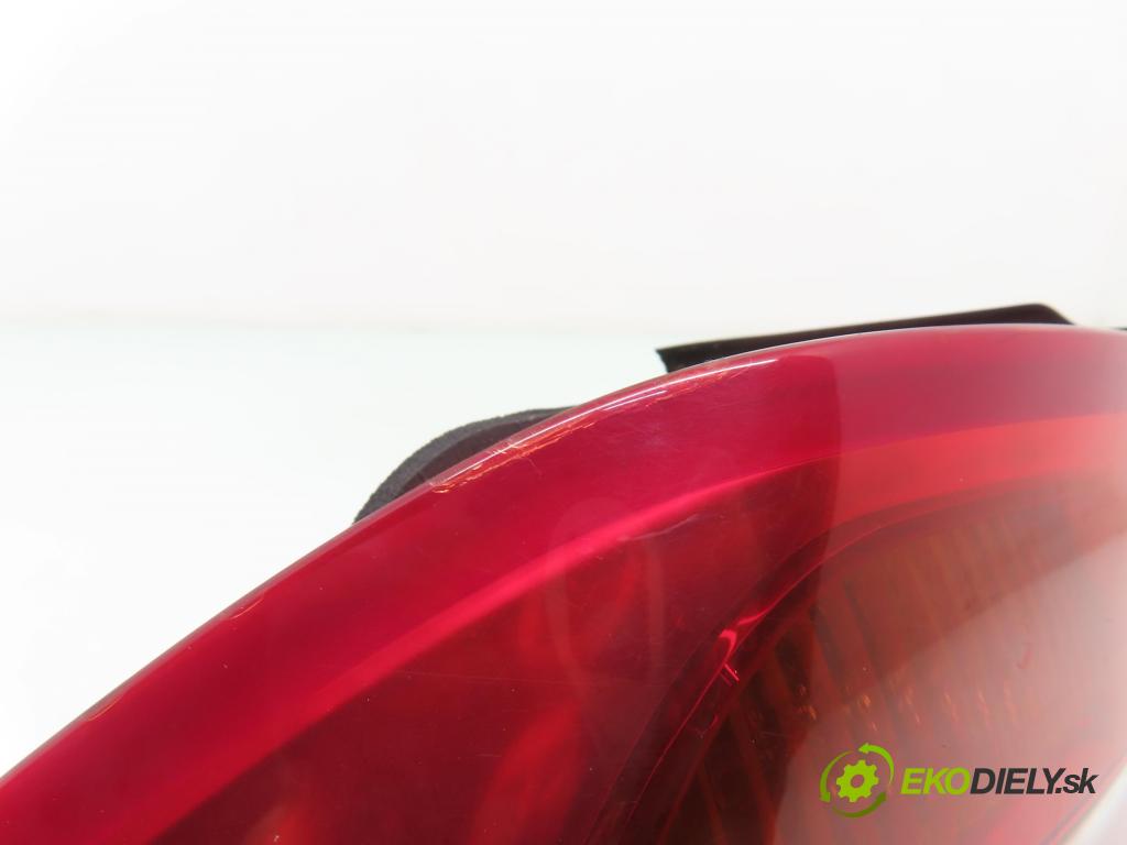 BMW 3 (E90) SEDAN 2005 95,00 318 i 129 - N46 B20 B 1995,00 světlo levé zadní 6937457