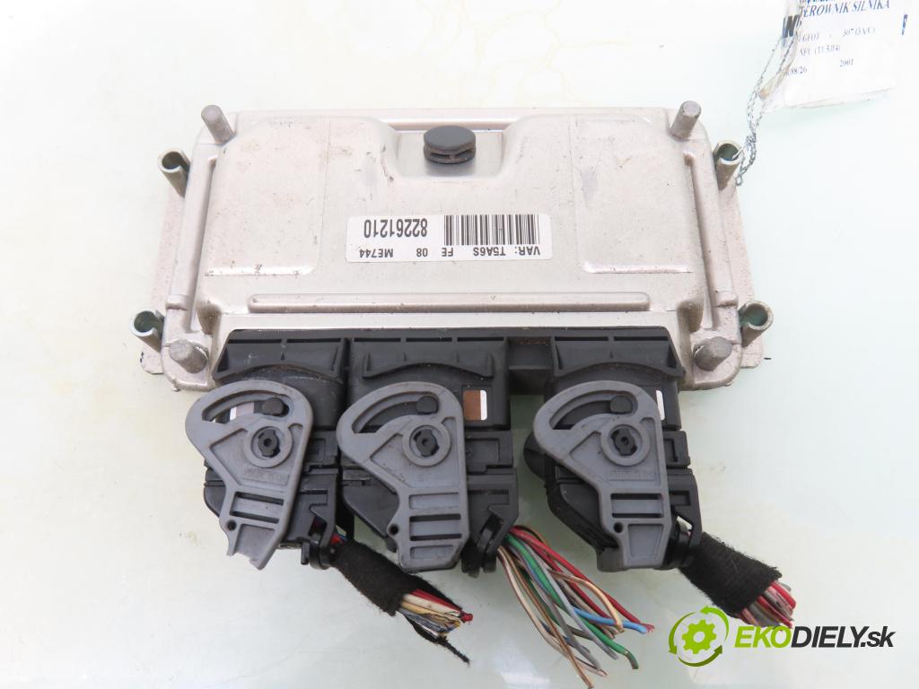 PEUGEOT 307 (3A/C) HB 2001 81,00 1.6 - NFU (TU5JP4) 1587,00 řídící jednotka motora 0261207474 ; 9643840680