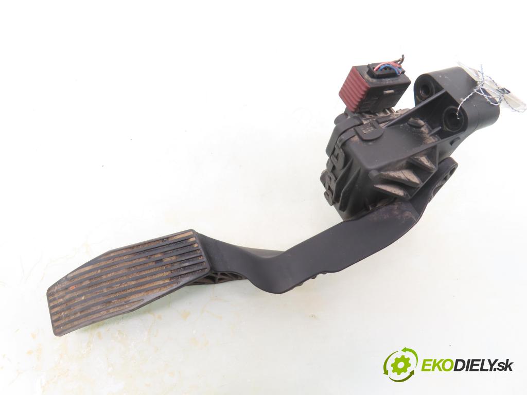 OPEL ZAFIRA A Nadwozie Wielkopojemne (MPV) (T98)  MINIVAN 2002 92,00 1.8 16V 125 - Z 18 XE 1796,00 potenciometr plynového pedálu 9202341BT ; 6PV00811400 (Potenciometr plynového pedálu)