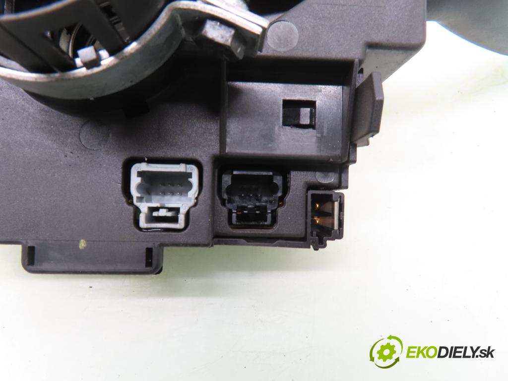 PEUGEOT 307 (3A/C) HB 2001 81,00 1.6 - NFU (TU5JP4) 1587,00 PAKA/ŘAZENÍ/SADA: 96477544XT ; COM2000