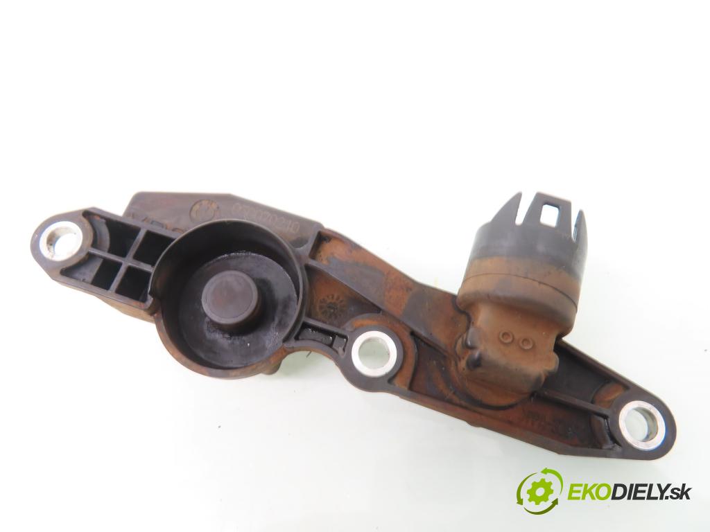 BMW 3 (E46) SEDAN 2003 85,00 316 i - N46 B18 A 1796,00 snímač 751378303