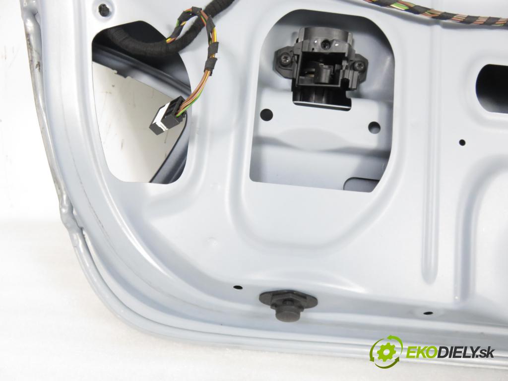 BMW 3 (E90) SEDAN 2005 95,00 318 i 129 - N46 B20 B 1995,00 kapota kufra SEDAN