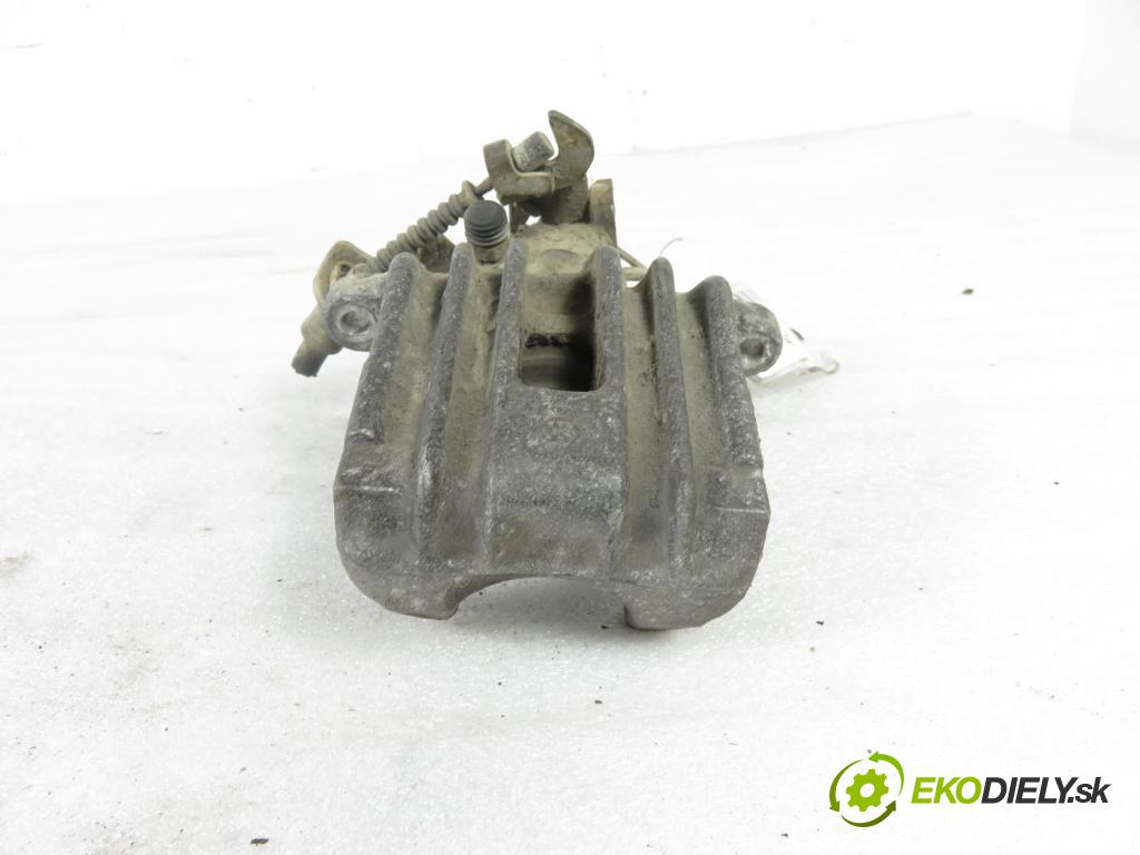 VW PASSAT B5 (3B2) SEDAN 1999 66,00 1.9 TDI - AHH 1896,00 brzdič třmen LT