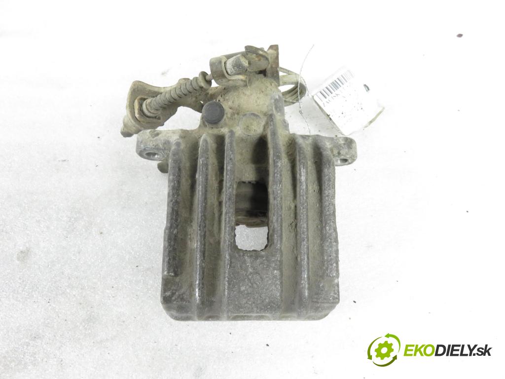 VW PASSAT B5 (3B2) SEDAN 1999 66,00 1.9 TDI - AHH 1896,00 brzdič třmen LT