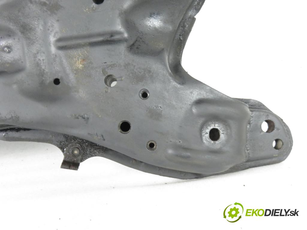 TOYOTA YARIS (_P1_) HB 2002 63,00 1.3 VVTi 86 - 2NZ-FE 1299,00 PŘEDNÍ: