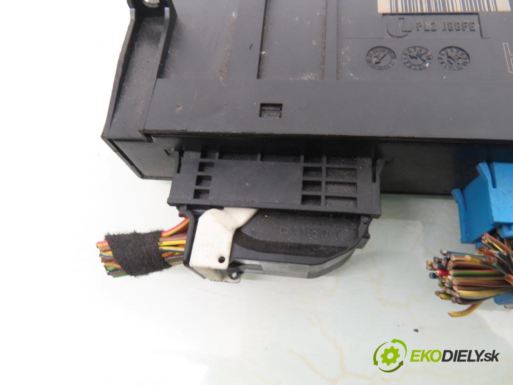 BMW 3 (E90) SEDAN 2005 95,00 318 i 129 - N46 B20 B 1995,00 MODUL komfortu 6971958