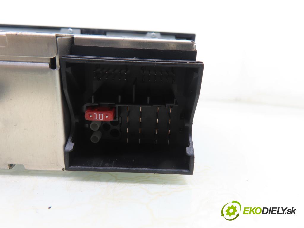 BMW 3 (E90) SEDAN 2005 95,00 318 i 129 - N46 B20 B 1995,00 RADIO CD 6971703