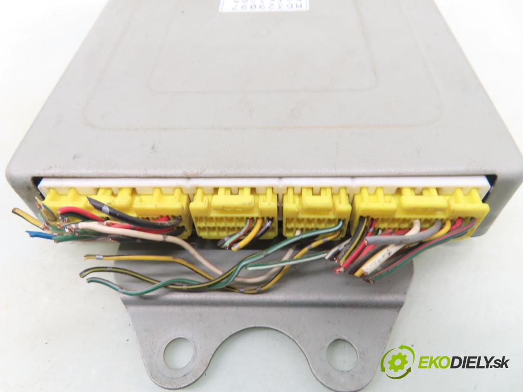 MITSUBISHI CARISMA (DA_) SEDAN 1997 66,00 1.6 (DA1A) - 4G92 (SOHC 16V) 1597,00 řídící jednotka motora MD329097 ; E2T63285