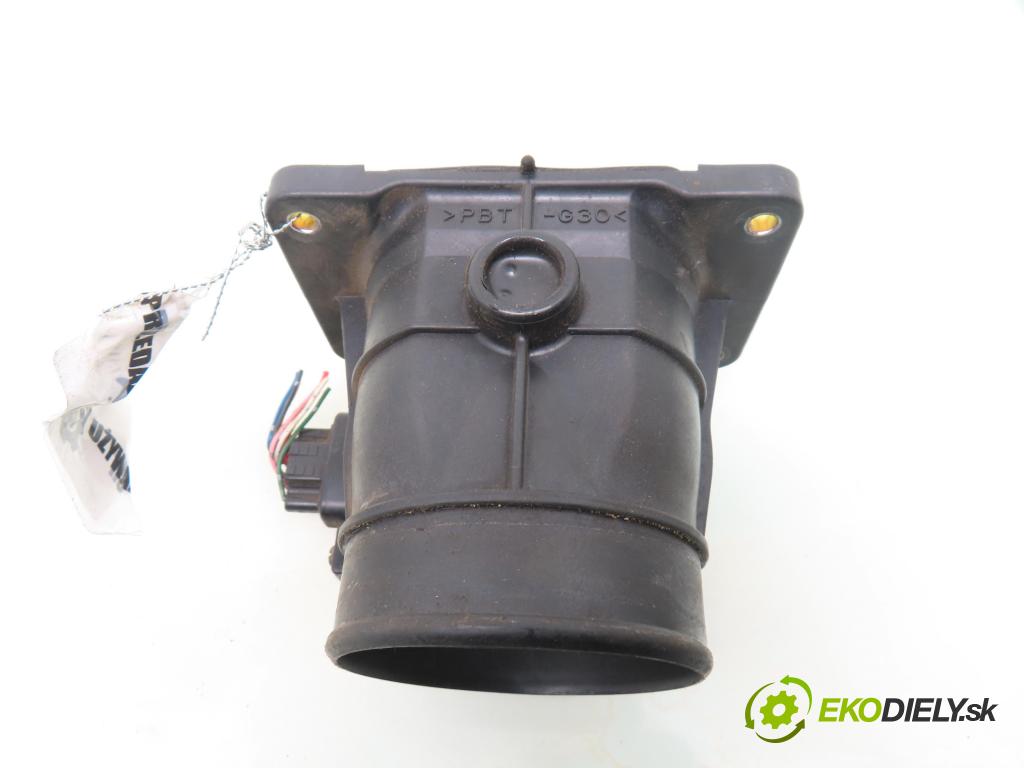 MITSUBISHI CARISMA (DA_) SEDAN 1997 66,00 1.6 (DA1A) - 4G92 (SOHC 16V) 1597,00 váha vzduchu vzduchu E5T08371