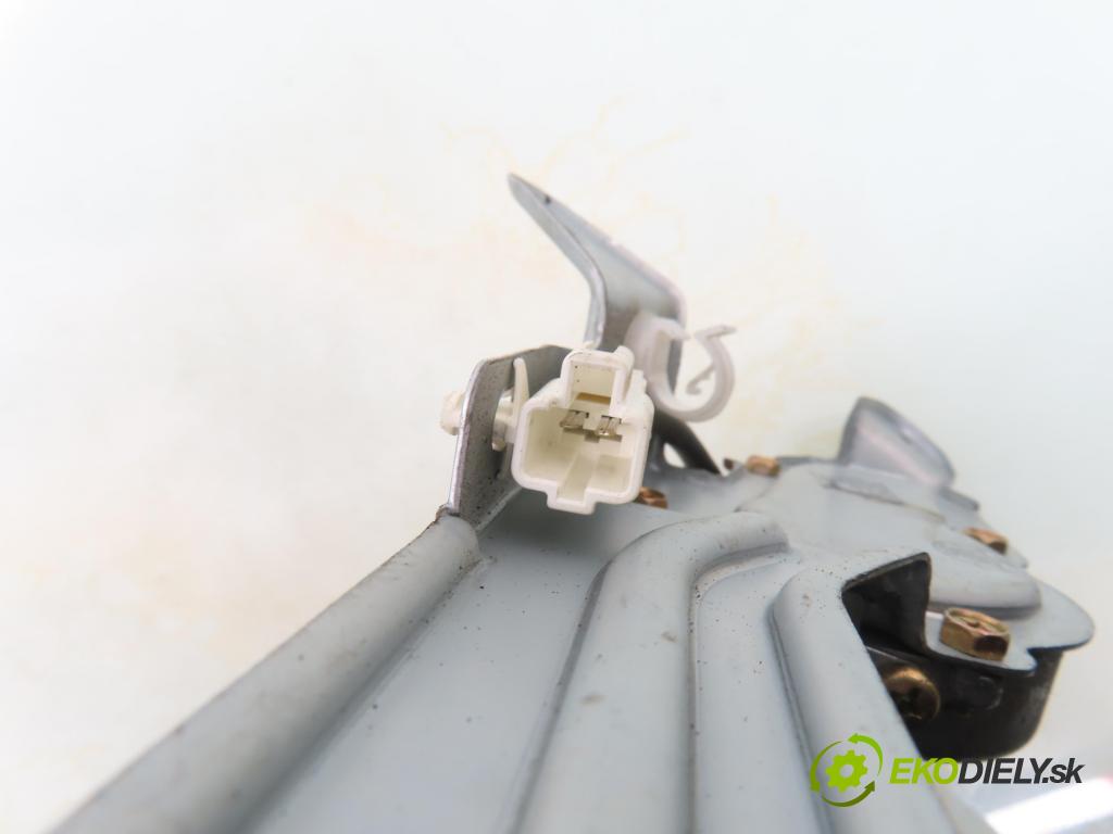 TOYOTA YARIS (_P1_) HB 2002 63,00 1.3 VVTi 86 - 2NZ-FE 1299,00 motorek stěrače ZADNÍ: 8513052010 ; 1592004054