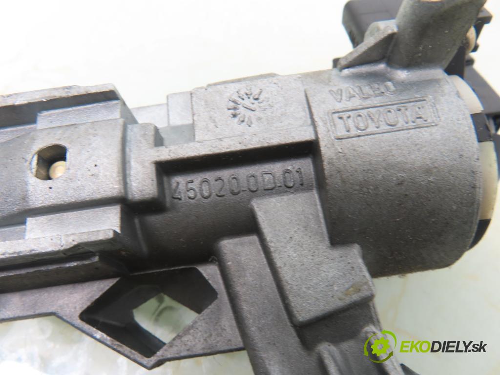 TOYOTA YARIS (_P1_) HB 2002 50,00 1.0 VVT- i 68 - 1SZ-FE 998,00 spínačka / VLOŽKY 450200D01