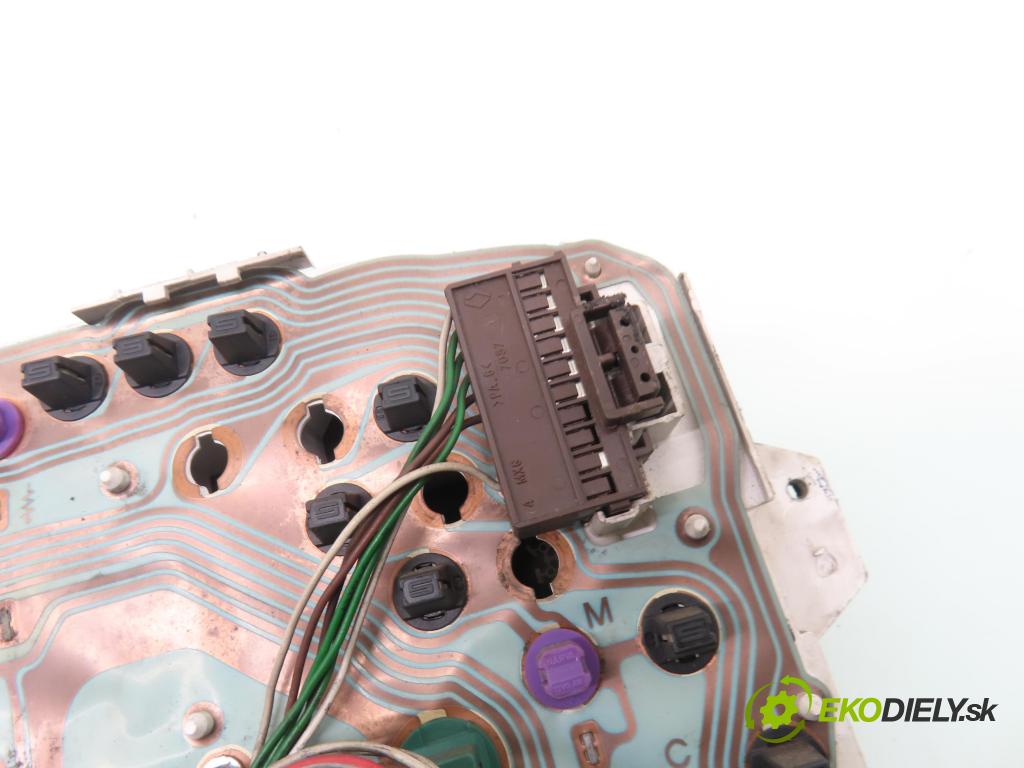 RENAULT MASTER II Skrzynia (FD) FURGON 1998 63,00 2.8 D - S8W 700 2799,00 prístrojovka elektrický RN0001001