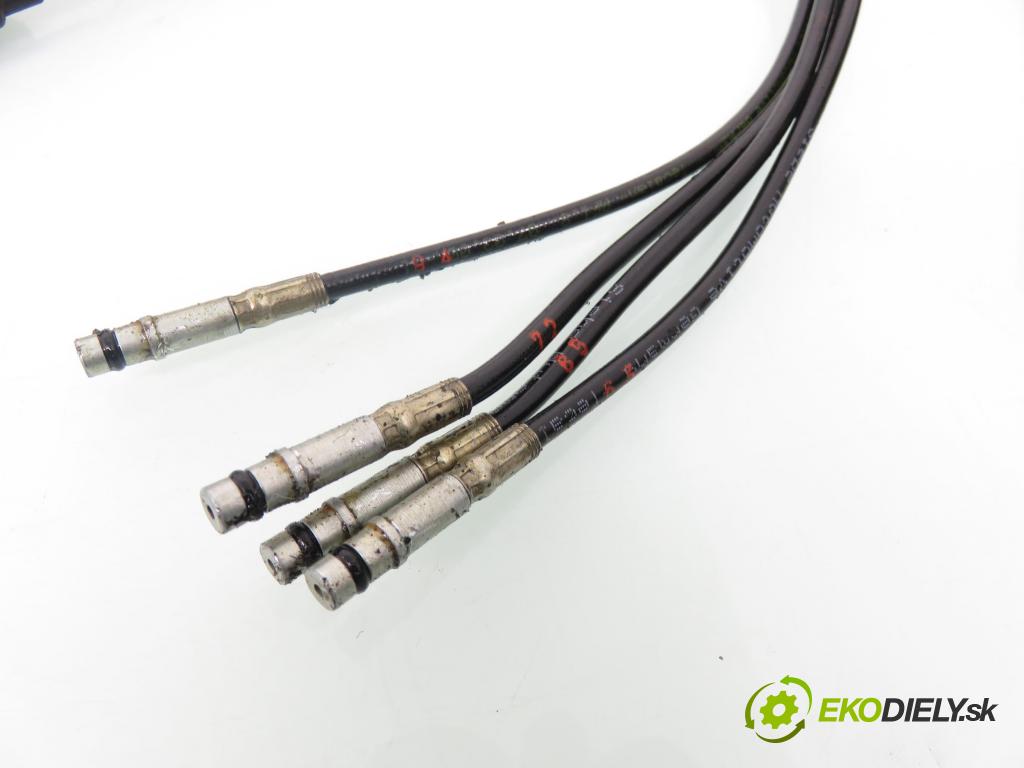 MERCEDES-BENZ CLK (C208) CABRIO 2000 142,00 230 Kompressor 193 - M 111.975 2295,00 hyd. píst STŘECHA: A2088000072 ; A2088000172