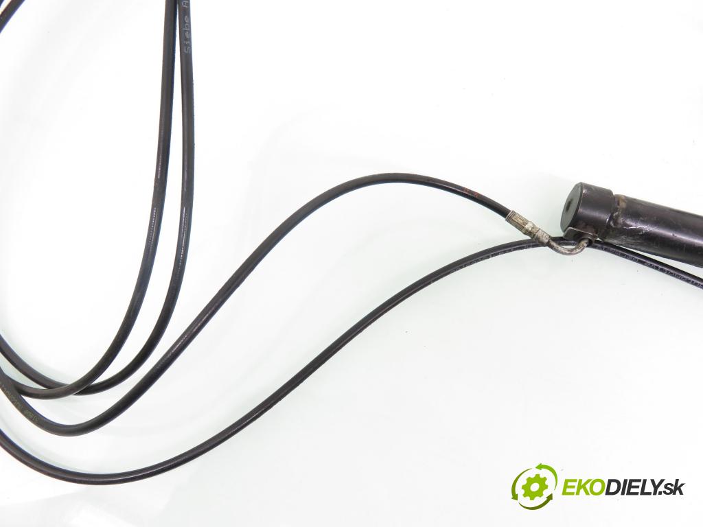 MERCEDES-BENZ CLK (C208) CABRIO 2000 142,00 230 Kompressor 193 - M 111.975 2295,00 hyd. píst STŘECHA: A2088000072 ; A2088000172