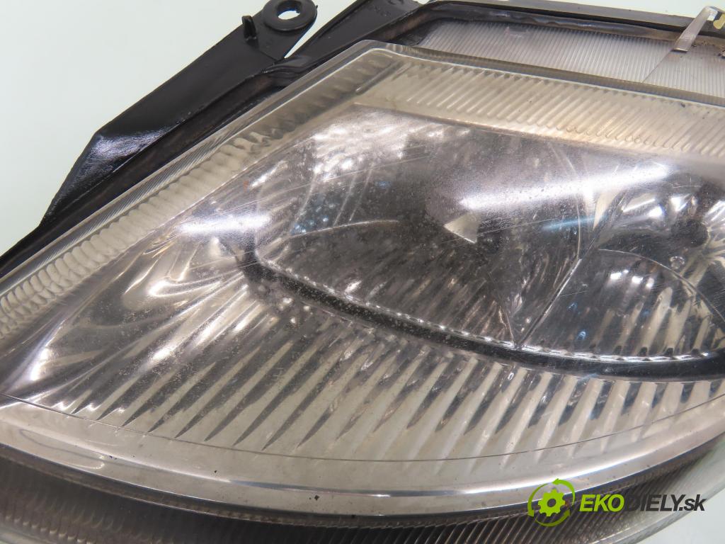 CITROEN C3 I (FC_) HB 2003 54,00 1.4 i - KFV (TU3JP) 1360,00 světlo LP 9647214280