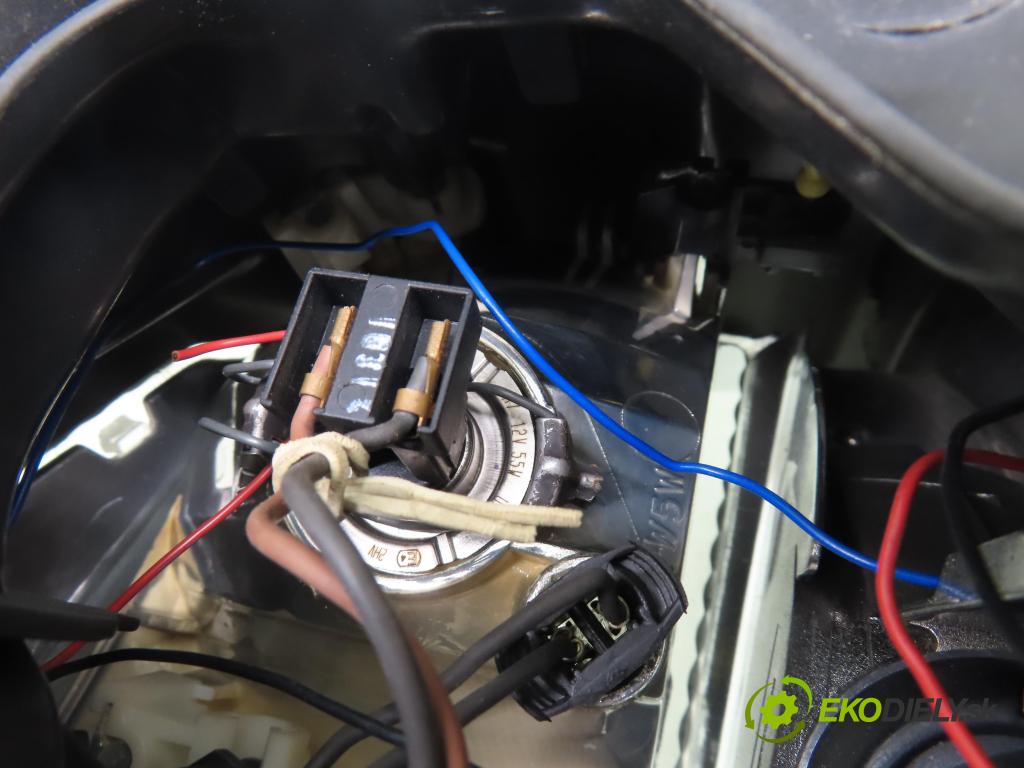 CITROEN C3 I (FC_) HB 2003 54,00 1.4 i - KFV (TU3JP) 1360,00 světlo LP 9647214280