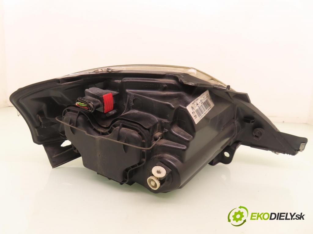 CITROEN C3 I (FC_) HB 2003 54,00 1.4 i - KFV (TU3JP) 1360,00 světlo LP 9647214280