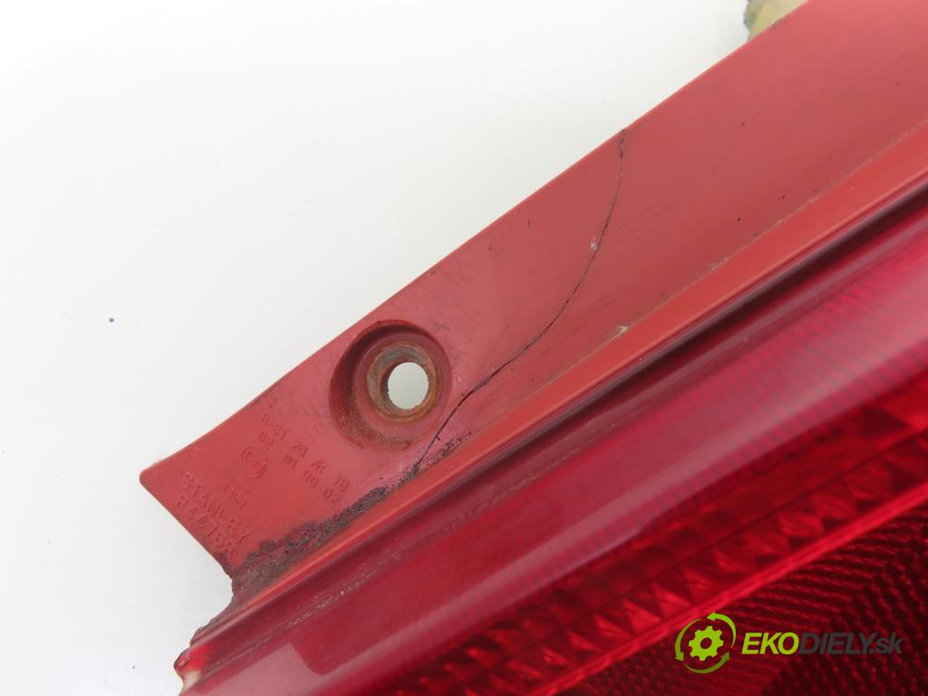 SUZUKI SWIFT III (MZ, EZ) HB 2007 55,00 1.3 DDiS (RS 413D) - D13A 1248,00 světlo pravé zadní