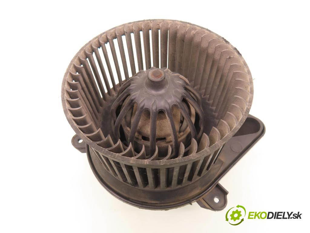 RENAULT MASTER II Skrzynia (FD) FURGON 2003 84,00 2.5 dCi 120 - G9U 750 2464,00 ventilátor větráku