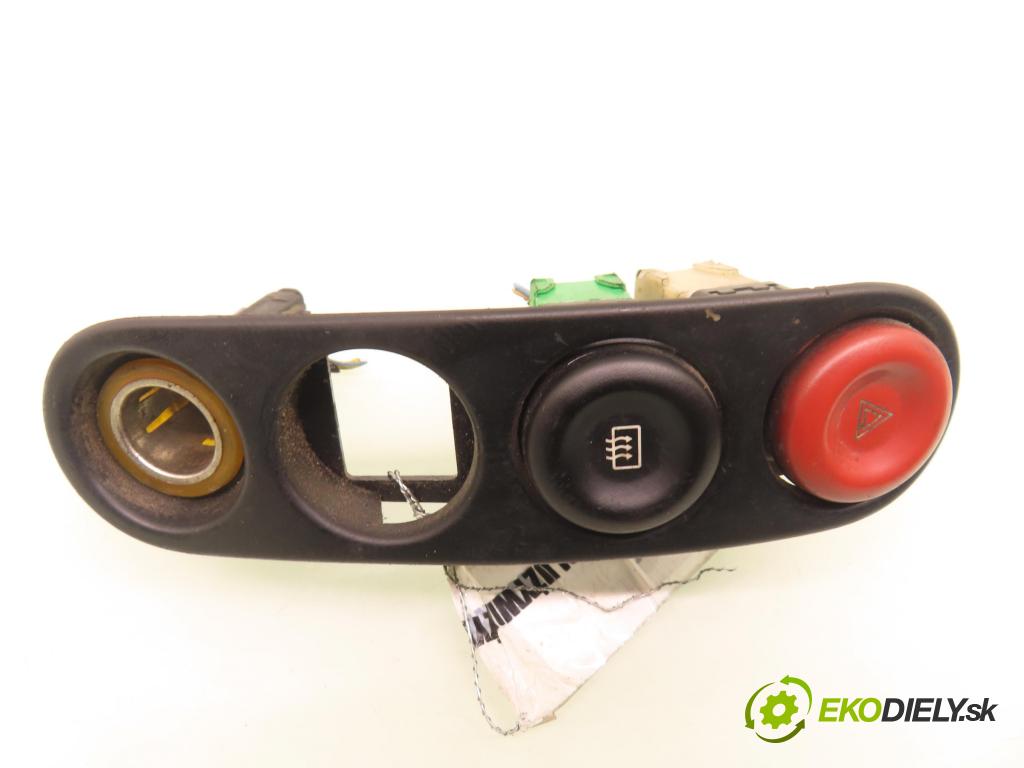 RENAULT MASTER II Skrzynia (FD) FURGON 2003 84,00 2.5 dCi 120 - G9U 750 2464,00 přepínač nouzových 7700351884