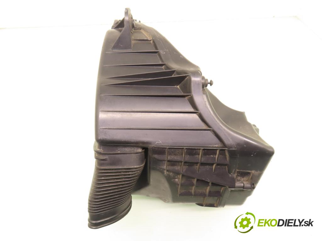 BMW 3 (E90) SEDAN 2005 95,00 318 i 129 - N46 B20 B 1995,00 Obal filtra vzduchu 753659403L ; 753275403 (Obal vzduchového filtra)