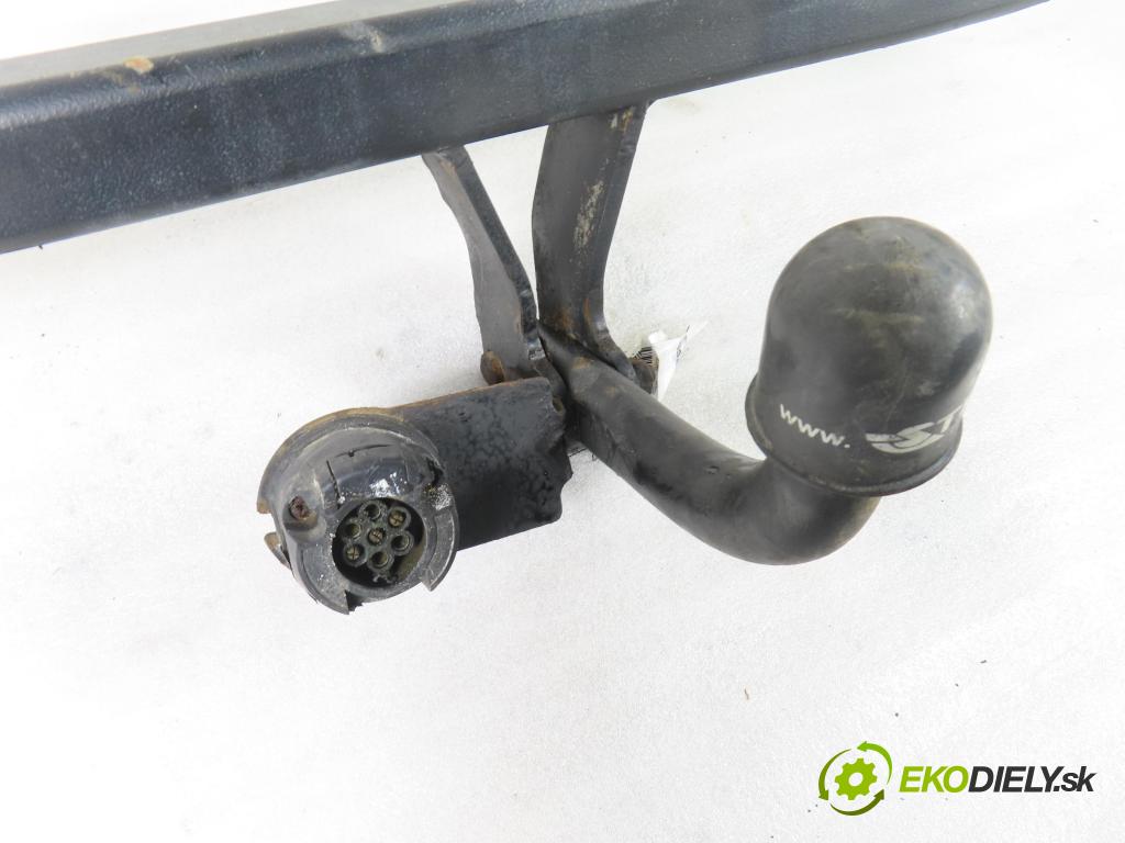 VW GOLF IV (1J1) HB 1999 74,00 1.6 - AKL 1595,00 Hák