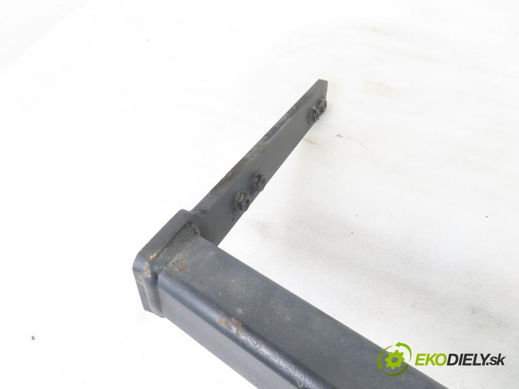 VW GOLF IV (1J1) HB 1999 74,00 1.6 - AKL 1595,00 Hák